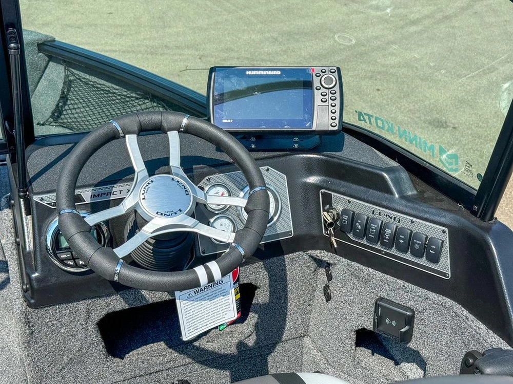2025 Lund Boat Co 1775 Impact Xs alt