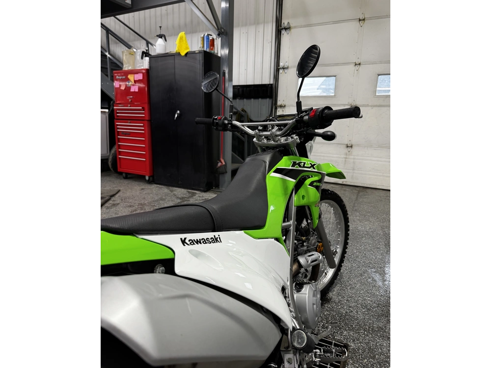 2023 Kawasaki Klx230s alt