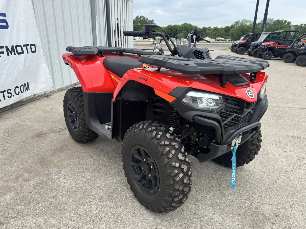 2026 Cfmoto Cforce 500 alt