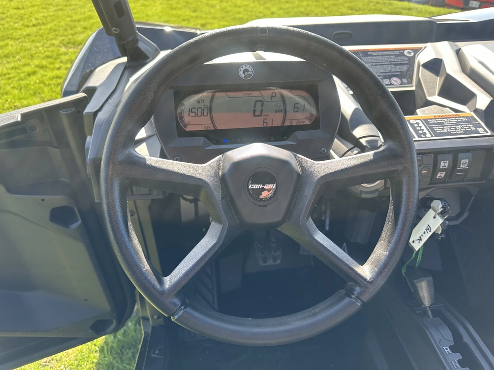 2026 Can-am Commander Xt 700 alt