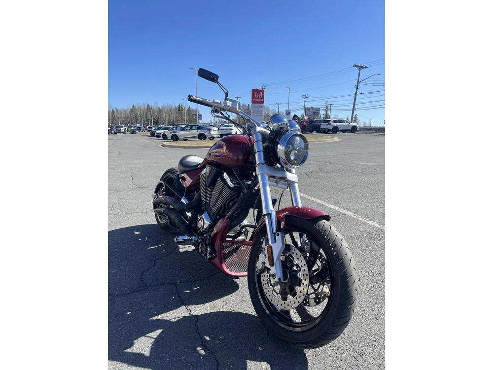 Victory Motorcycles Hammer 2005 alt