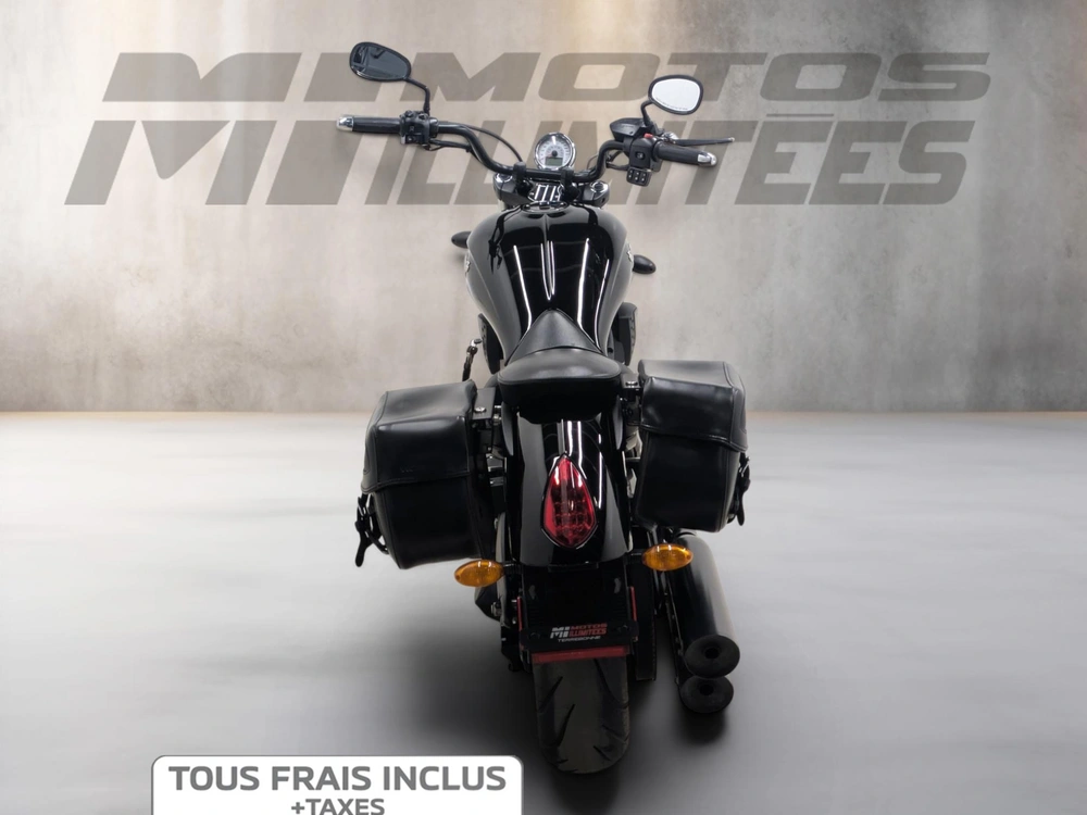 Victory Motorcycles Vegas 8 Ball 2014 alt