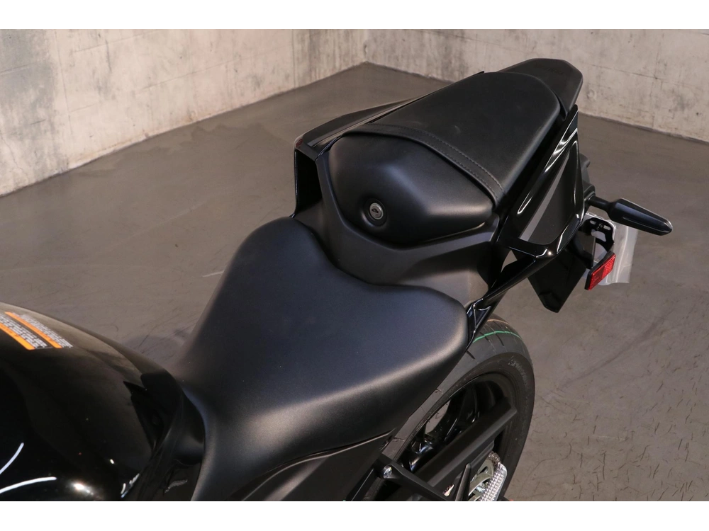 Yamaha Yzf-r3 2026 alt