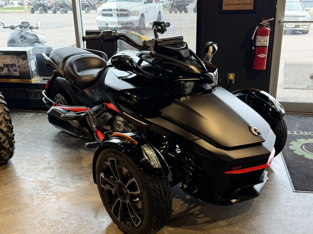 2024 Can-am Spyder F3 S alt