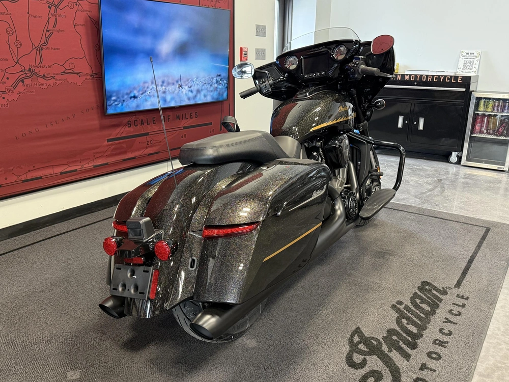 2026 Indian Motorcycle Chieftain Pp Dh 112, Blk/blk Crystal, 49st Dark Horse® With Powerband Audio Package alt