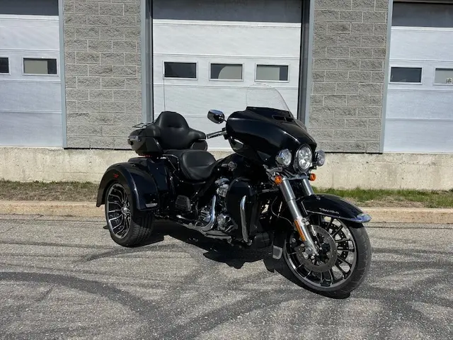 2025 Harley-Davidson FLHTCUTG Tri Glide UltraFLHTCUTG