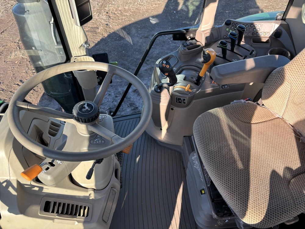 John Deere 6120m 2023 alt