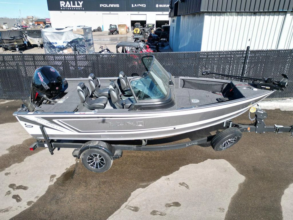 2025 Lund 1775 Impact Xs Sport alt