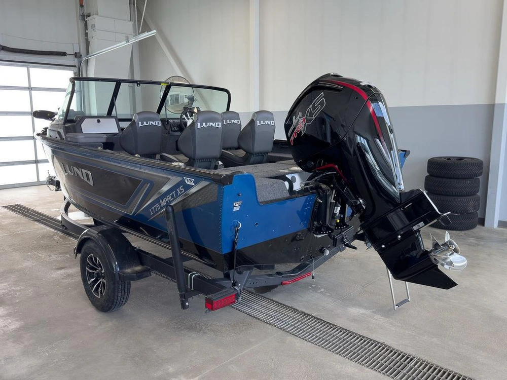 2025 Lund Boat Co 1775 Impact Xs Sport alt