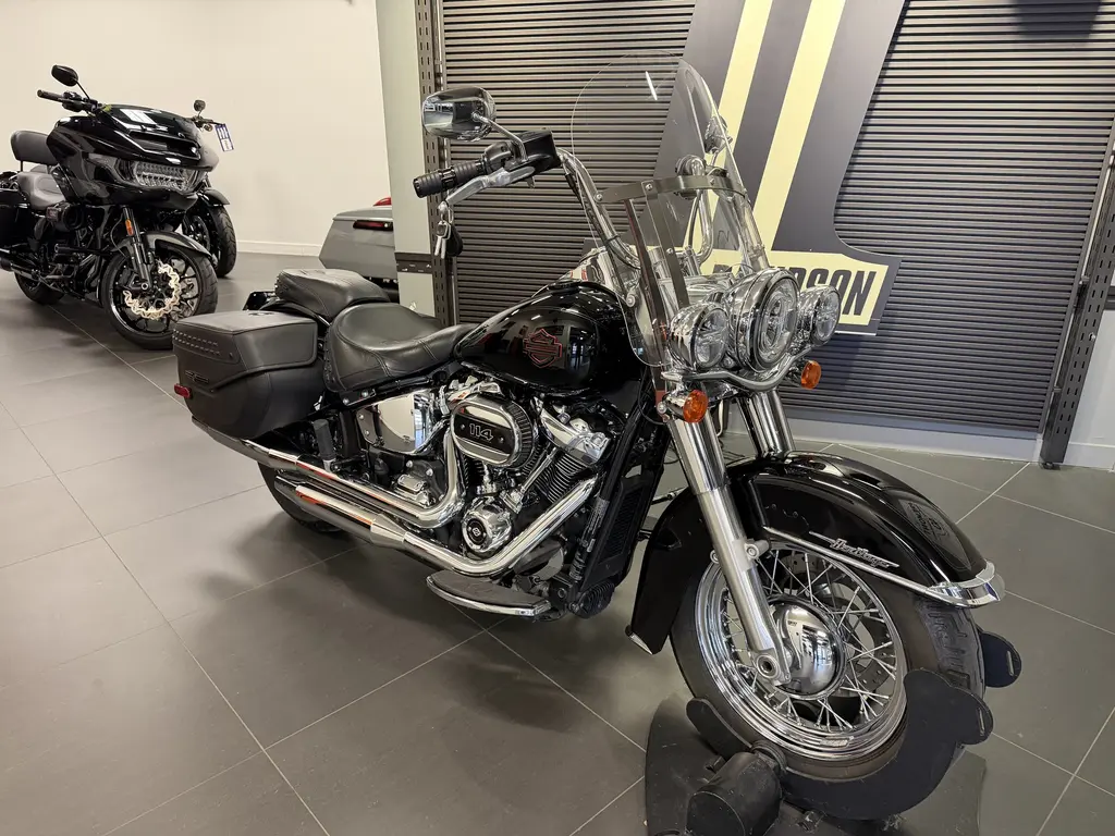 Harley-Davidson SOFTAIL FLHCS HERITAGEFLHCS 2024