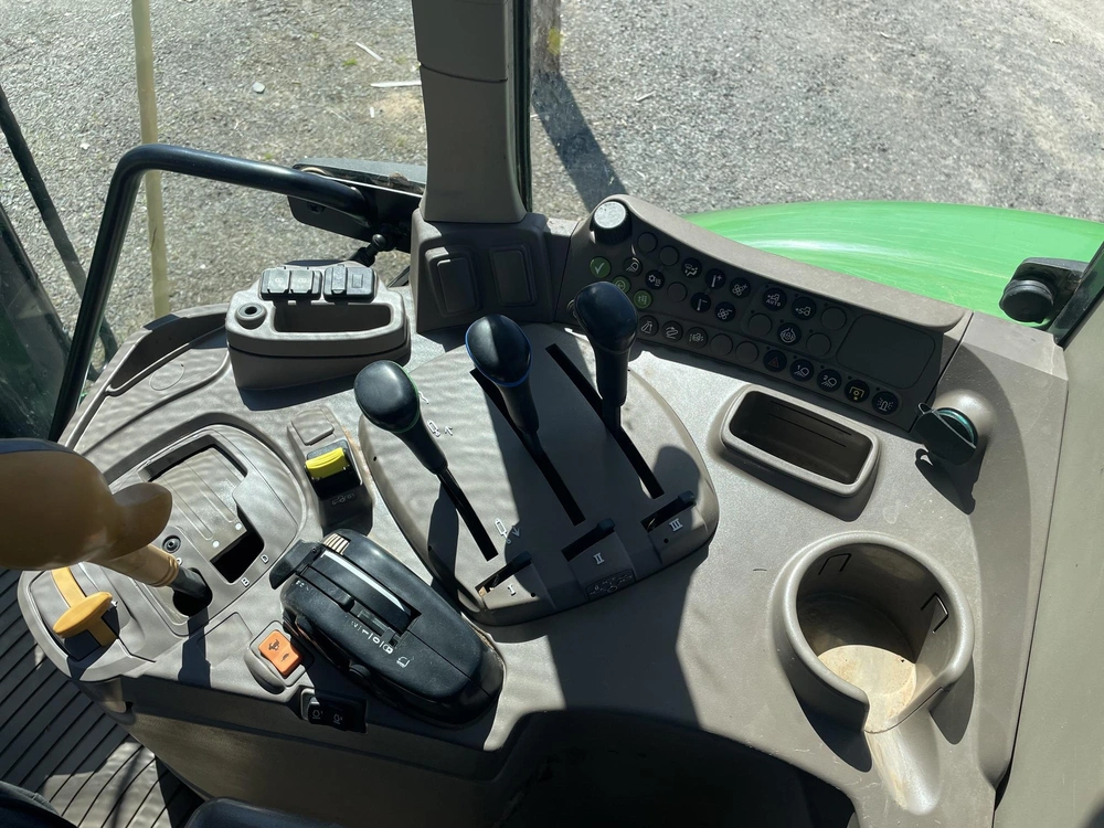 2020 John Deere 6175m alt