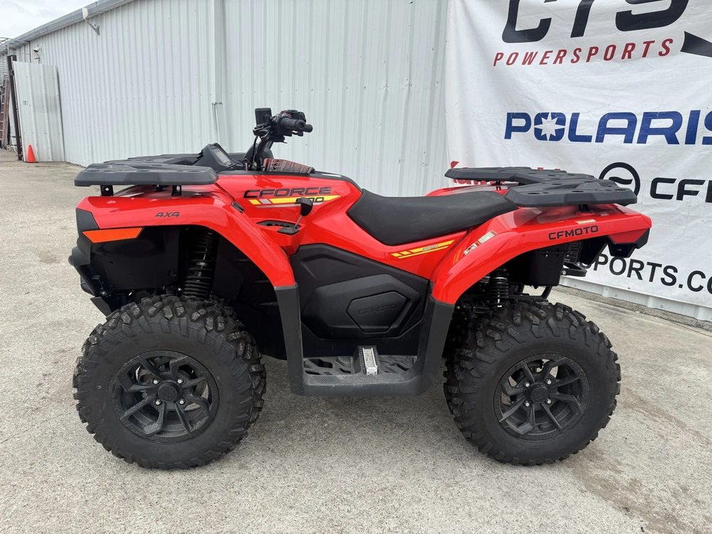 2026 Cfmoto Cforce 500 alt