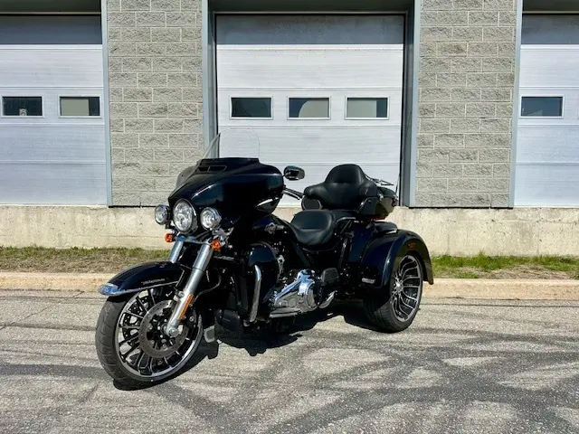 2025 Harley-Davidson FLHTCUTG Tri Glide UltraFLHTCUTG