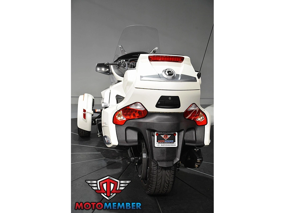 2014 Can-am Spyder Rt S alt