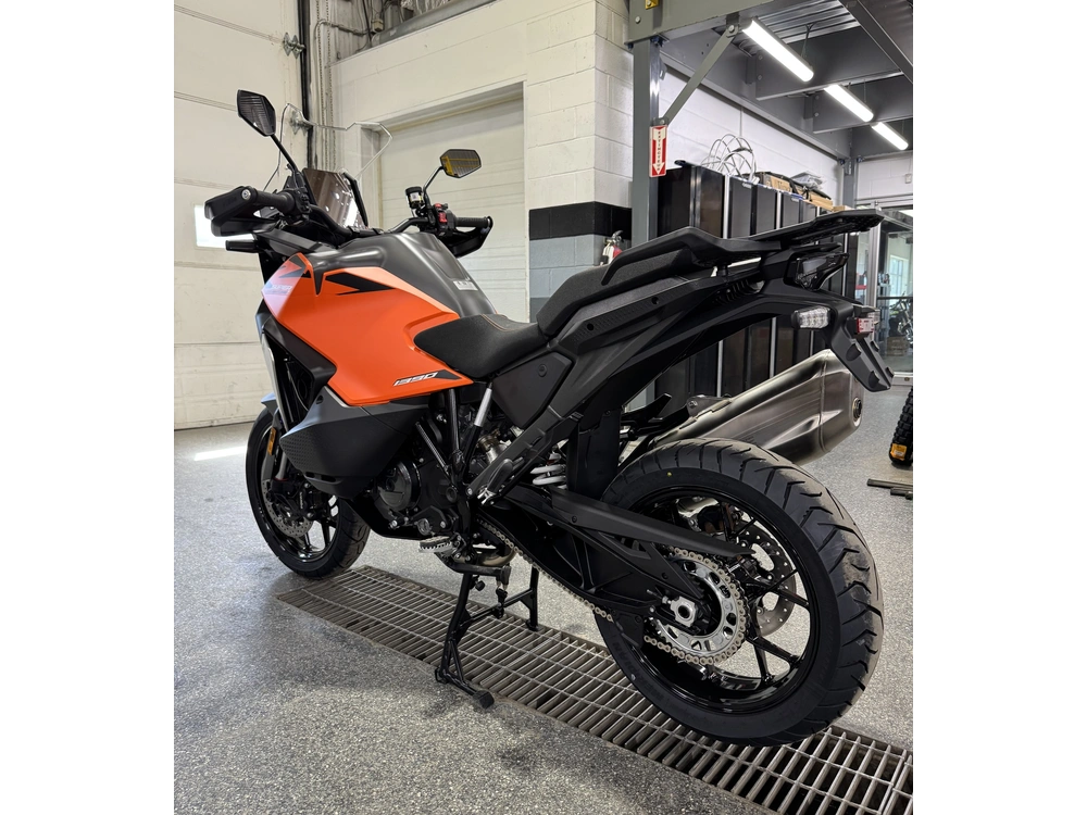 2027 Ktm 1390 Super Adv S alt
