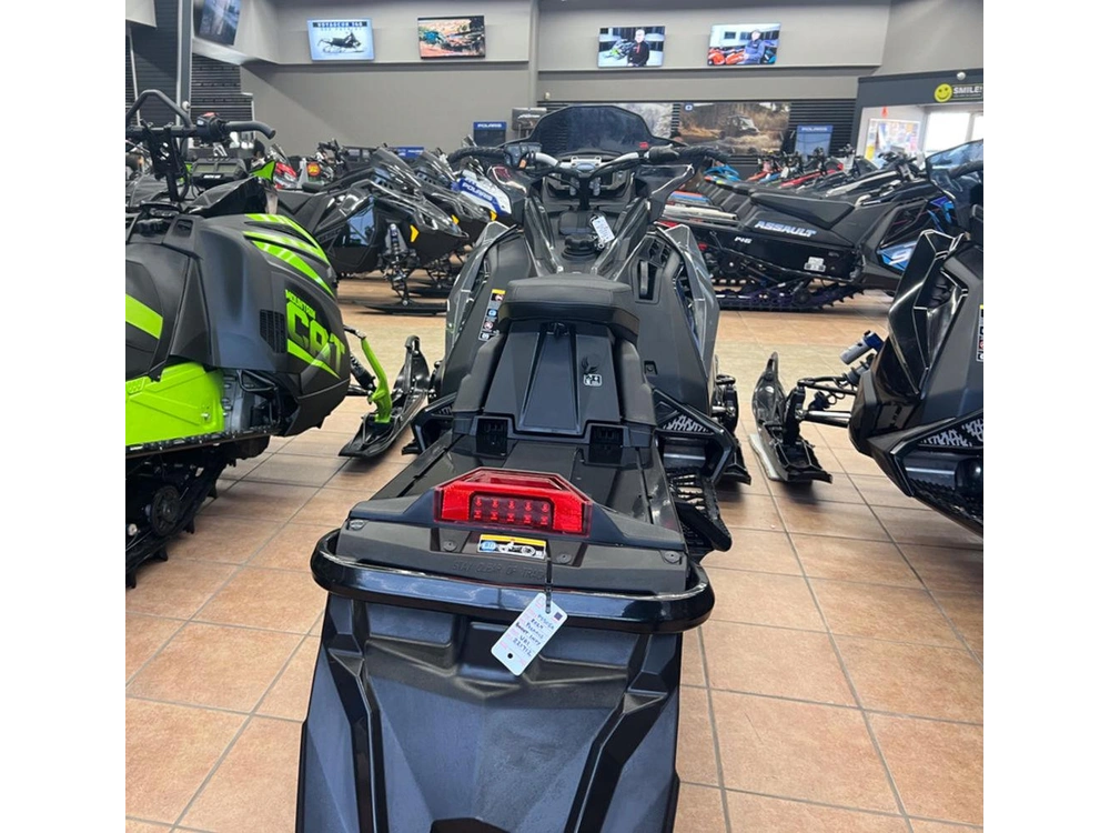 2024 Polaris Patriot Boost Indy Vr1 137 Gloss Black alt