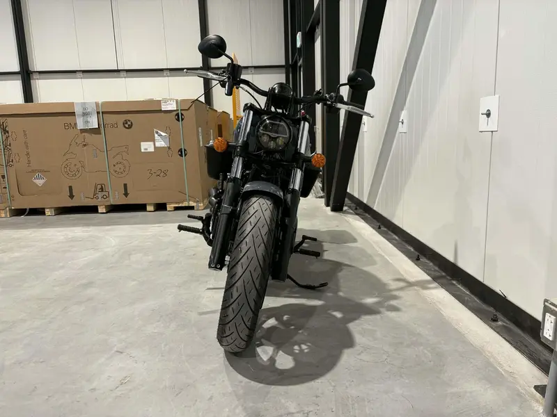 2022 Indian Motorcycle CHIEF DARK HORSE thumbnail 5