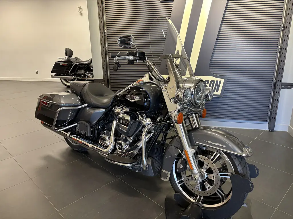 2022 Harley-Davidson FLHR Road KingFLHR