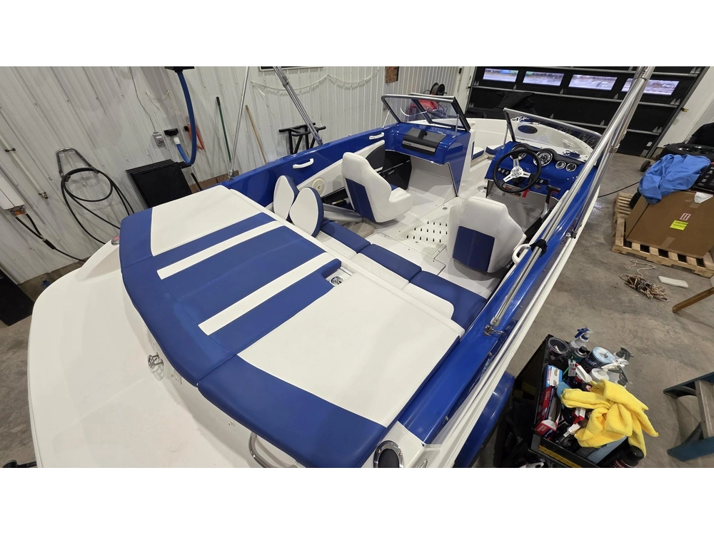 2013 Glastron Gt 185 Fish & Ski alt