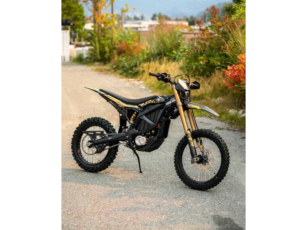 2025 Surron Ultra Bee - Black alt