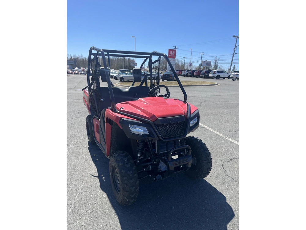 2026 Honda Pioneer 520 alt