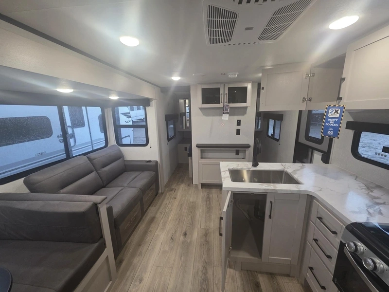 2026 Jayco Jay Feather Sl 26bhsl alt