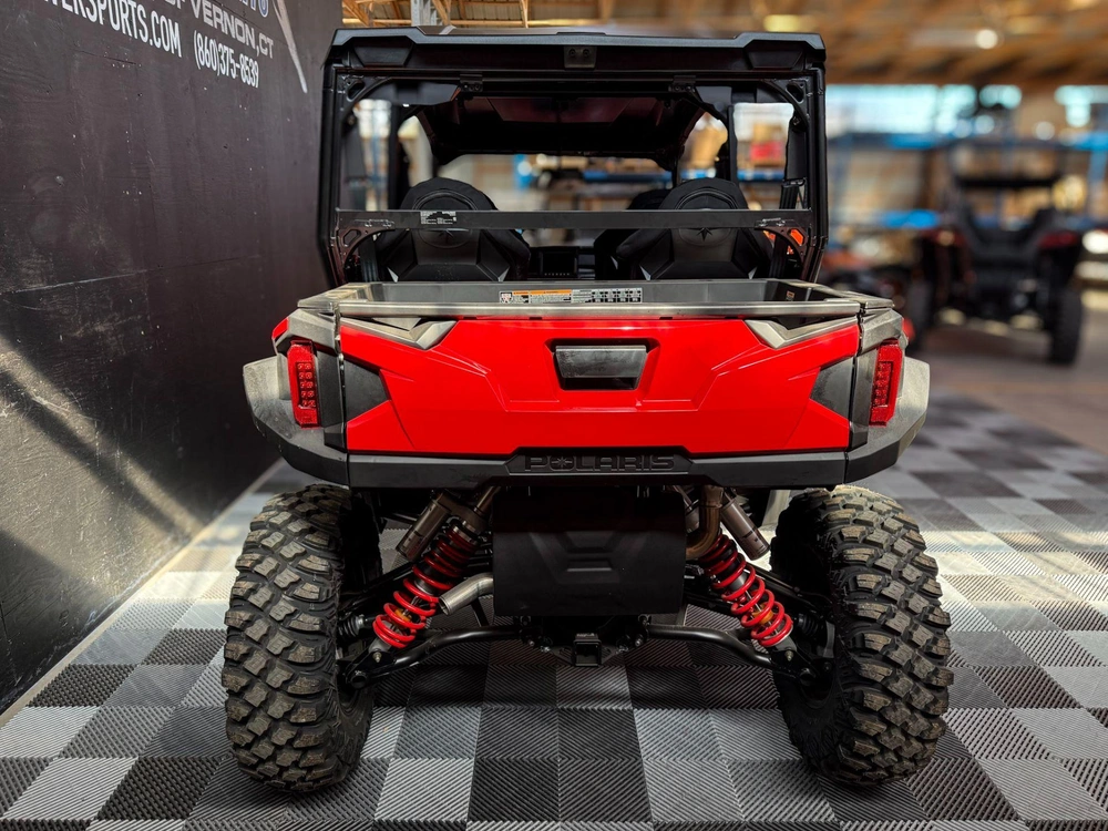 2025 Polaris General Xp 4 1000 Ultimate - Indy Red Ultimate alt