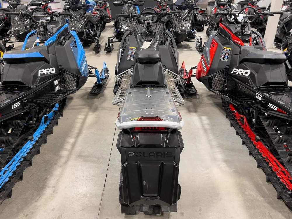 2024 Polaris 650 Pro Rmk 155 Gloss Black alt