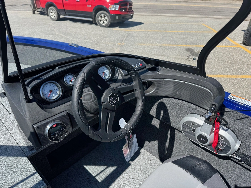 Crestliner 1750 Hawk Wt Jumpseat 2026 alt