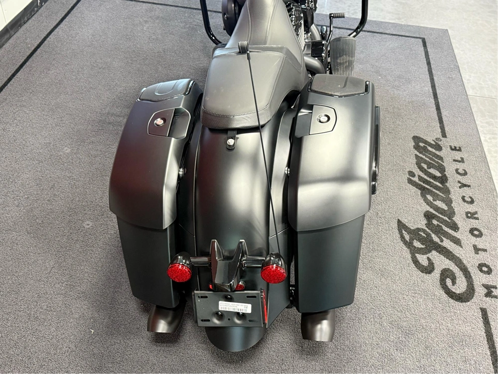 2025 Indian Motorcycle Chieftain Drk Hrse Prem Audio, Blk Smk, 49s Dark Horse�� With Powerband Audio Package alt