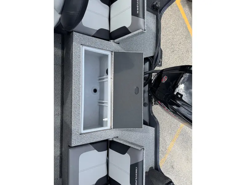 2026 Crestliner 1750 HAWK WT JUMPSEAT thumbnail 8