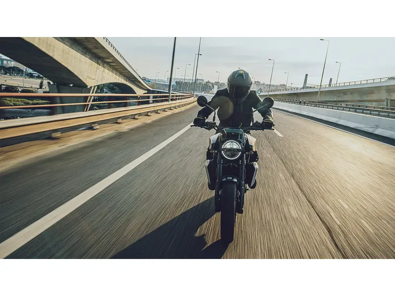 2027 Husqvarna SVARTPILEN 801 SE