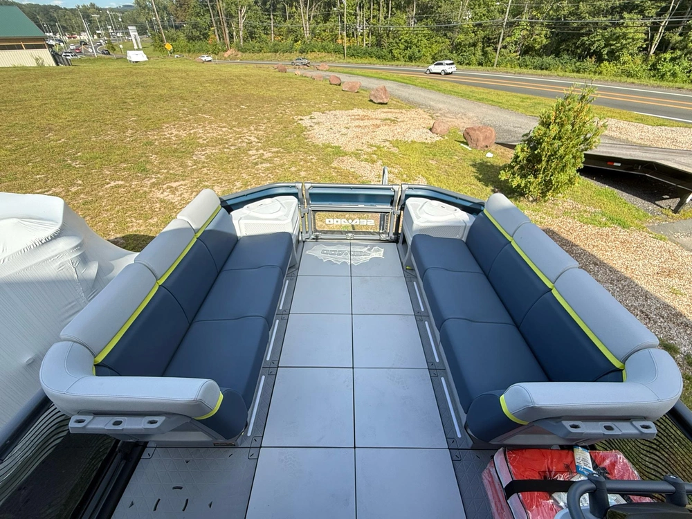 2025 Sea-doo Switch™ Cruise Limited 21 - 230 Hp alt