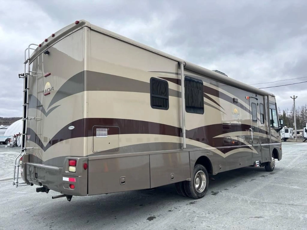 Winnebago Itasca Sunova 31e *couple* 2009 alt
