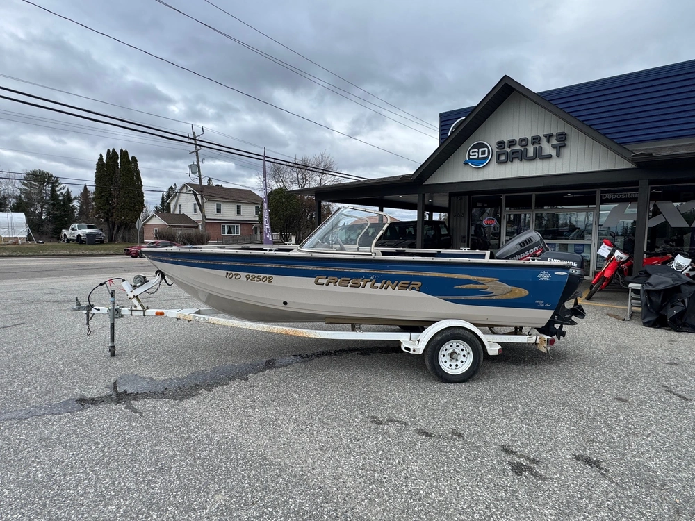 Crestliner Super Hawk 1600 1999 alt