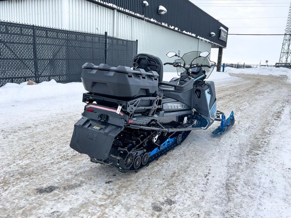 2026 Polaris 850 Titan Adventure Ultimate 1.8 alt