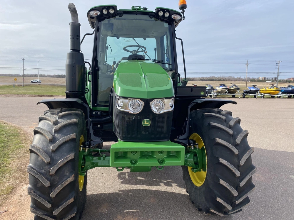 John Deere 6110m 2023 alt