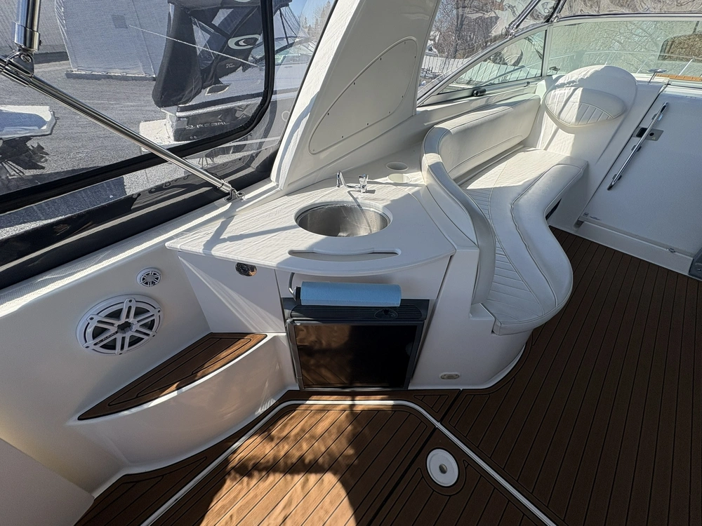 2006 Bayliner 325 alt