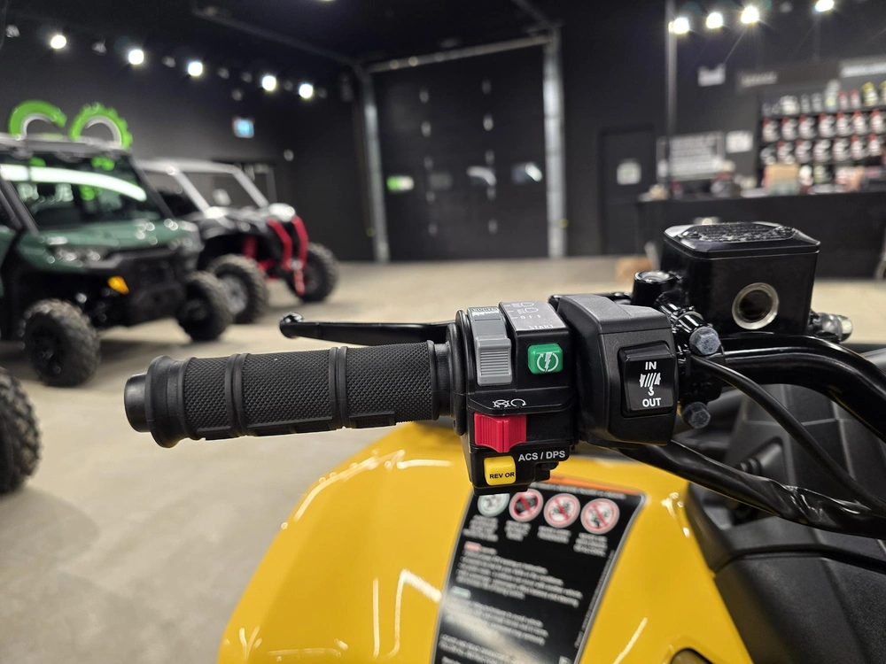 2024 Brp Outlander Xt 700 alt