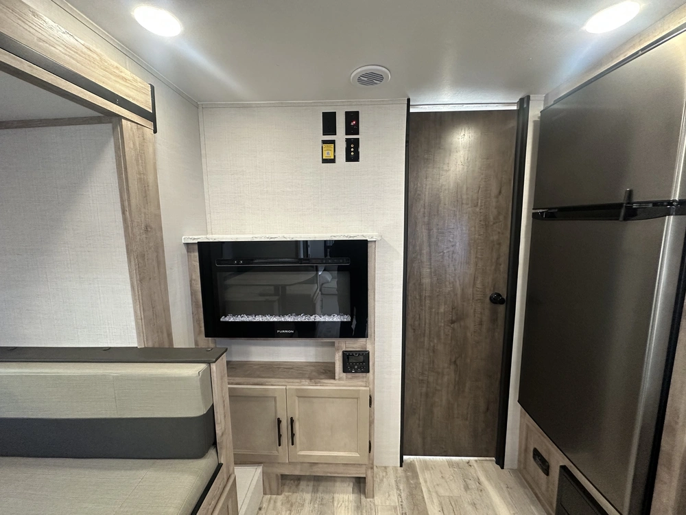 Gulfstream Amerlite(tt) 24rls 2024 alt