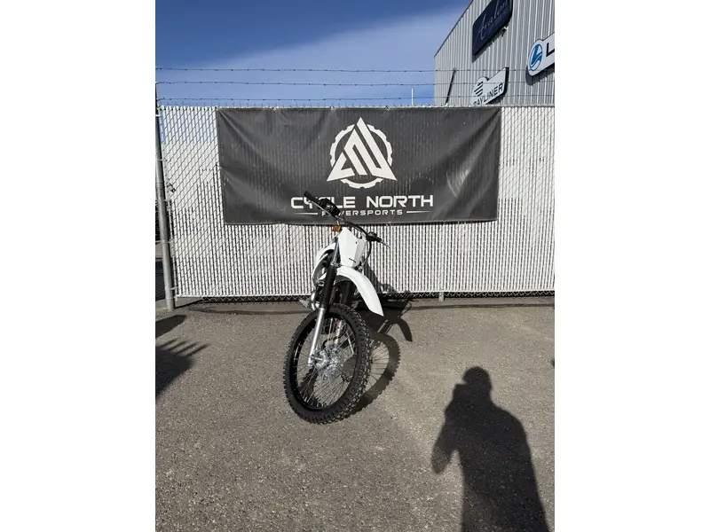 2026 Kawasaki KLx 140 RF thumbnail 2