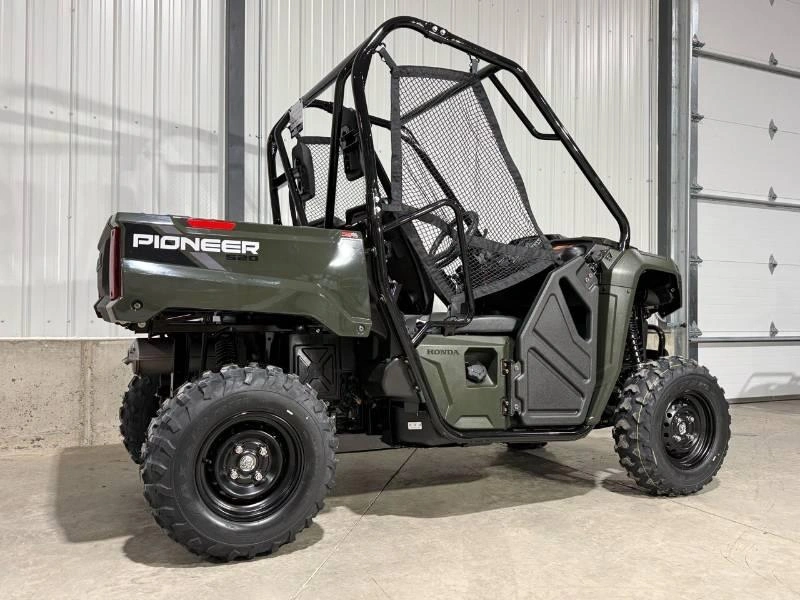 Honda Pioneer 520 2026 alt