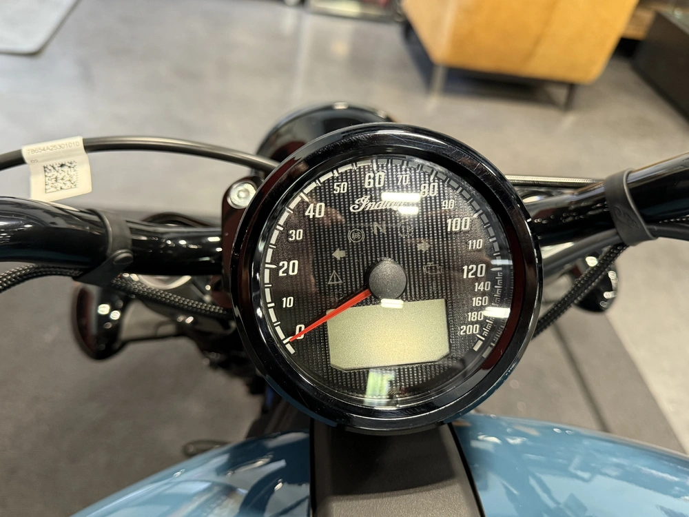 2026 Indian Motorcycle Scout Sixty Bobber Limited alt