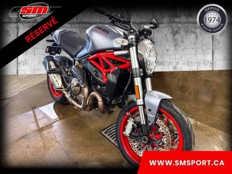 Ducati Monster 821 2017 alt