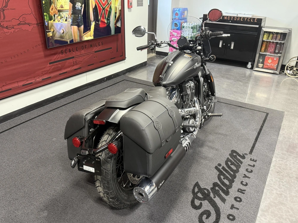 2025 Indian Motorcycle Super Scout, Blk Smk W/grfx, Tech, 49st Limited + Tech alt