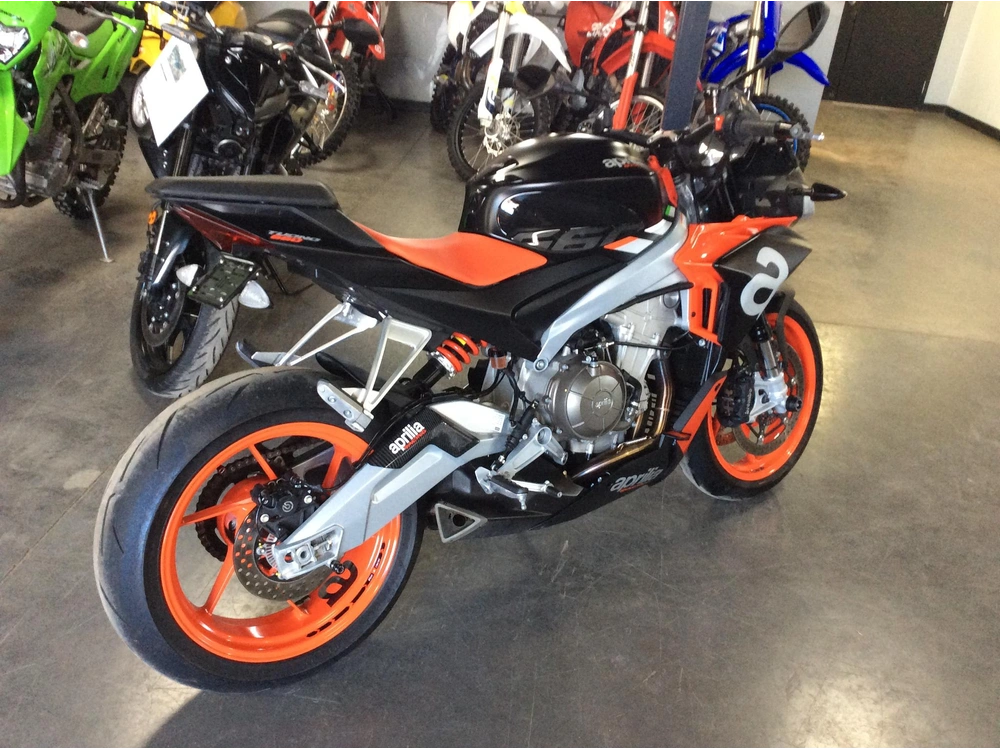 Aprilia Tuono 660 2021 alt