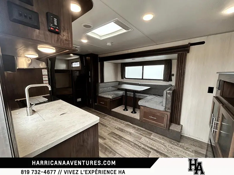 2019 Cherokee 23DBH thumbnail 10