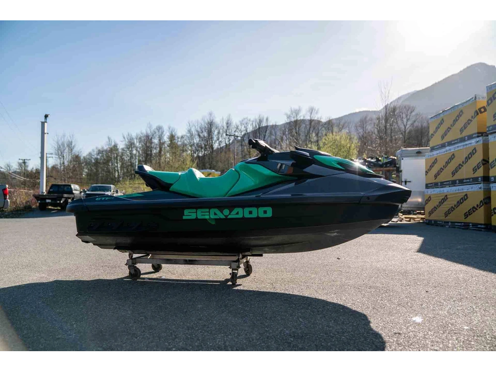 2026 Sea-doo Gti Se 170 - Black/green alt