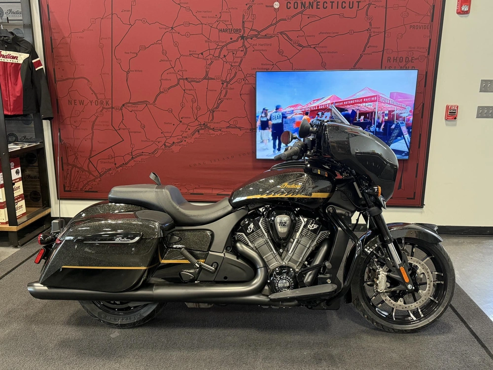 2026 Indian Motorcycle Chieftain Pp Dh 112, Blk/blk Crystal, 49st Dark Horse® With Powerband Audio Package alt