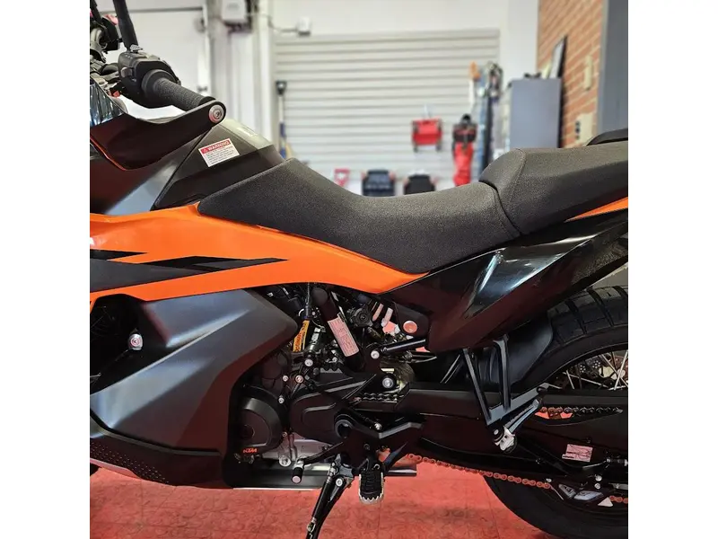 2026 KTM 790 ADVENTURE thumbnail 18